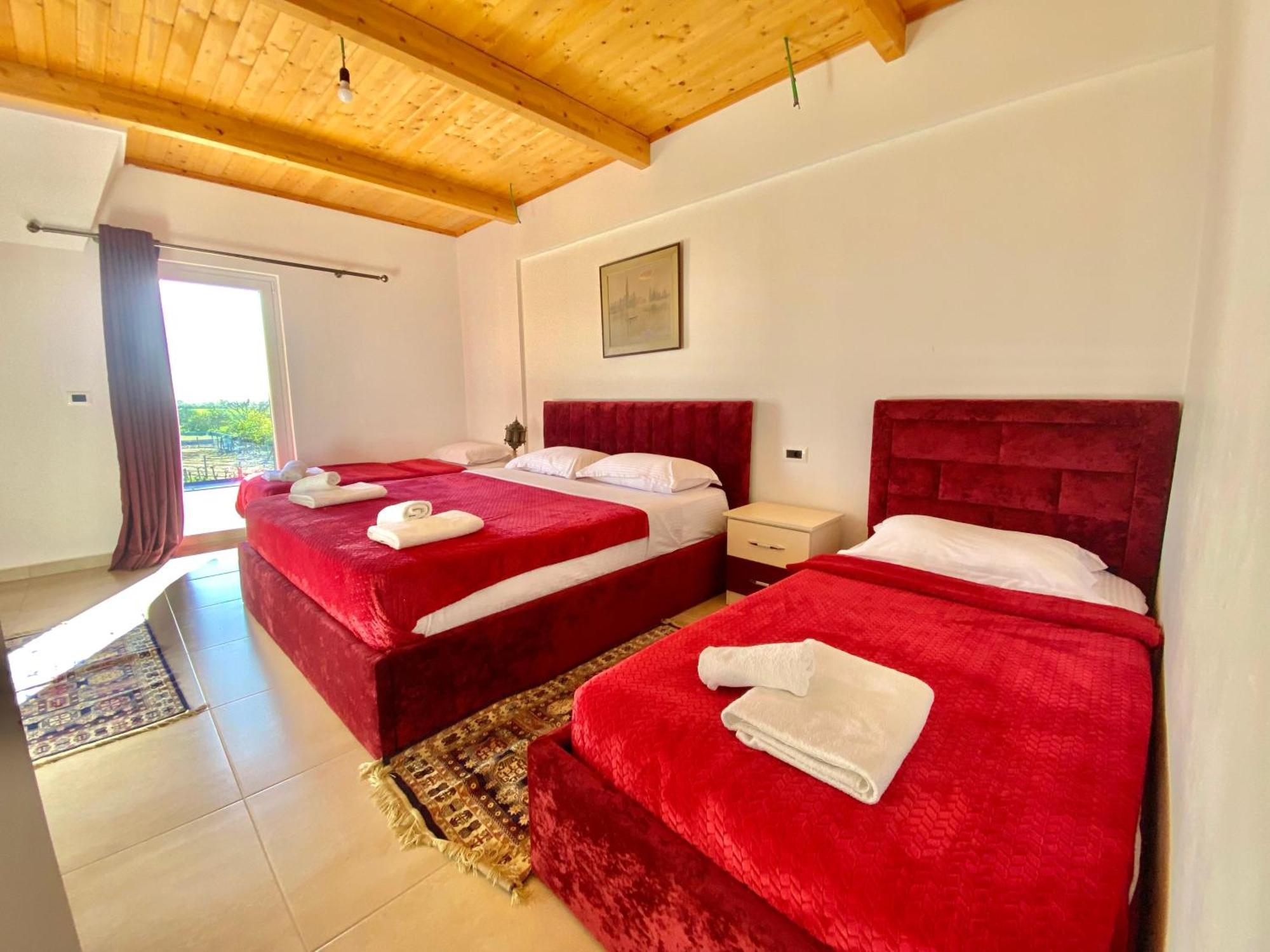Lahuta E Vjeter Agroturizem Hotel Lac ภายนอก รูปภาพ