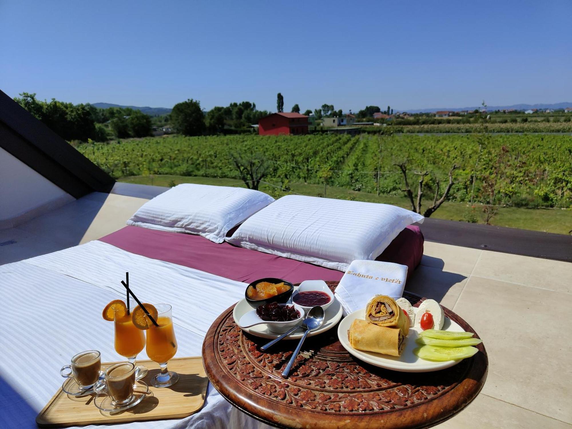 Lahuta E Vjeter Agroturizem Hotel Lac ภายนอก รูปภาพ